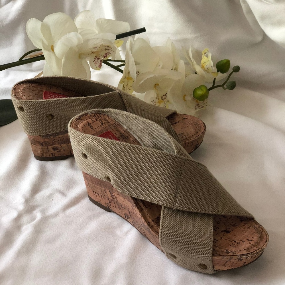 shoe - Picture 3 of 6